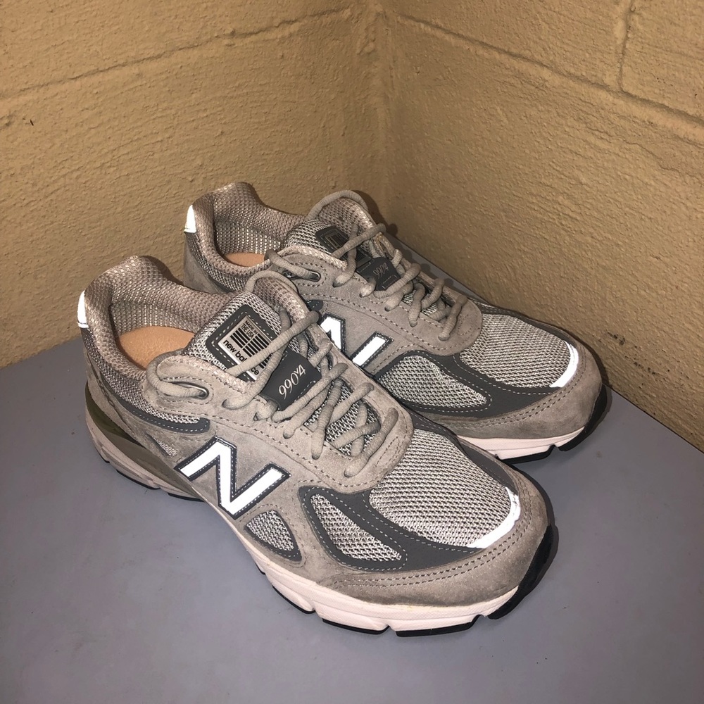 NEW BALANCE 990v4